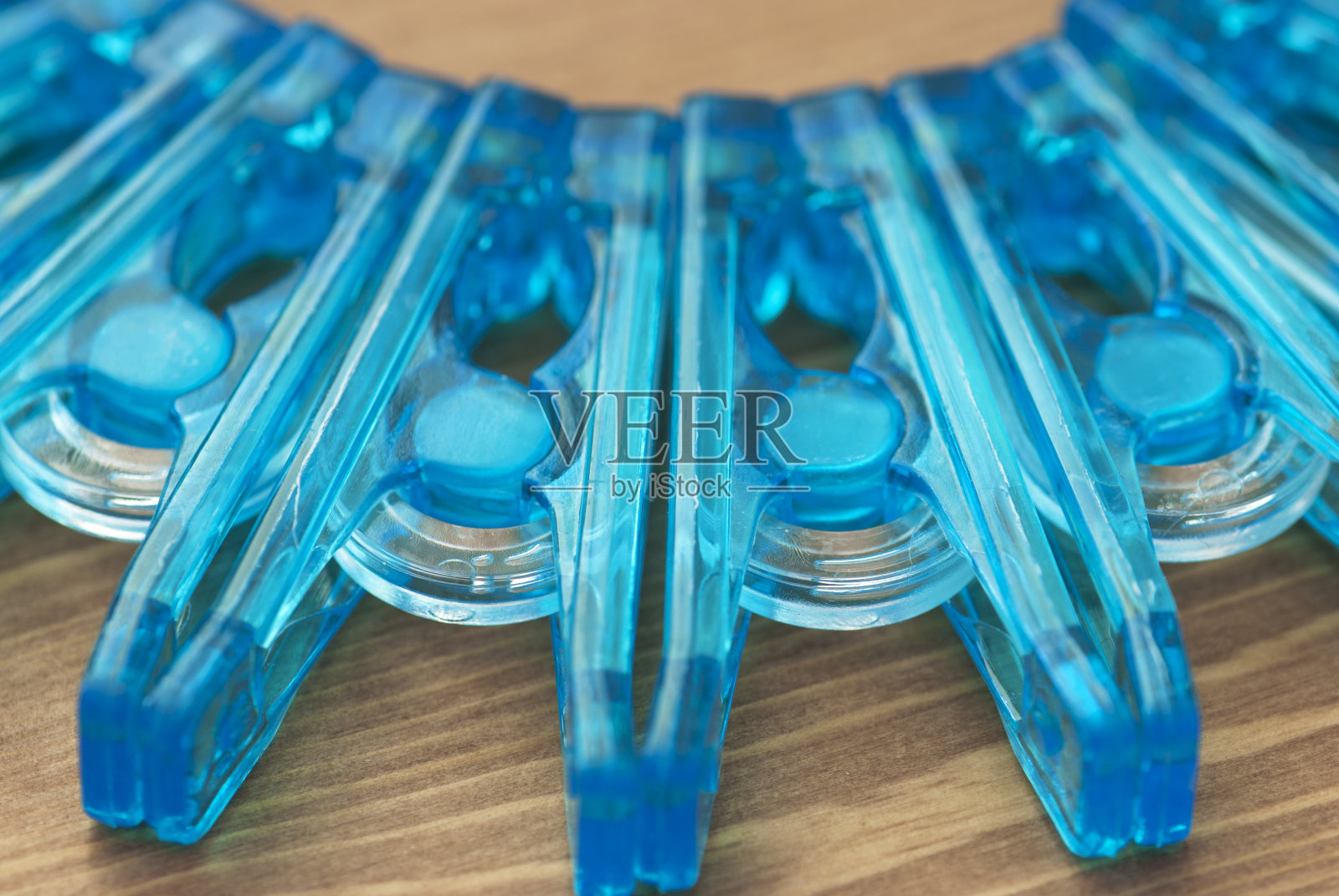 塑料衣夹的细节照片摄影图片