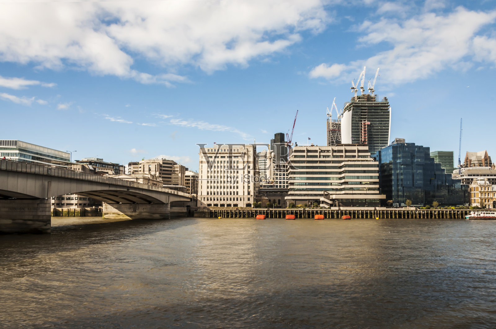 伦敦的天际线照片摄影图片