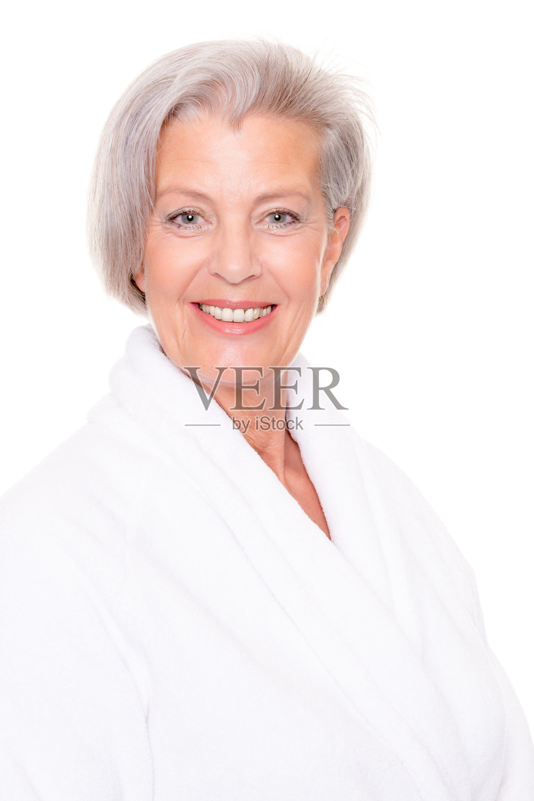 穿浴袍的资深女性照片摄影图片