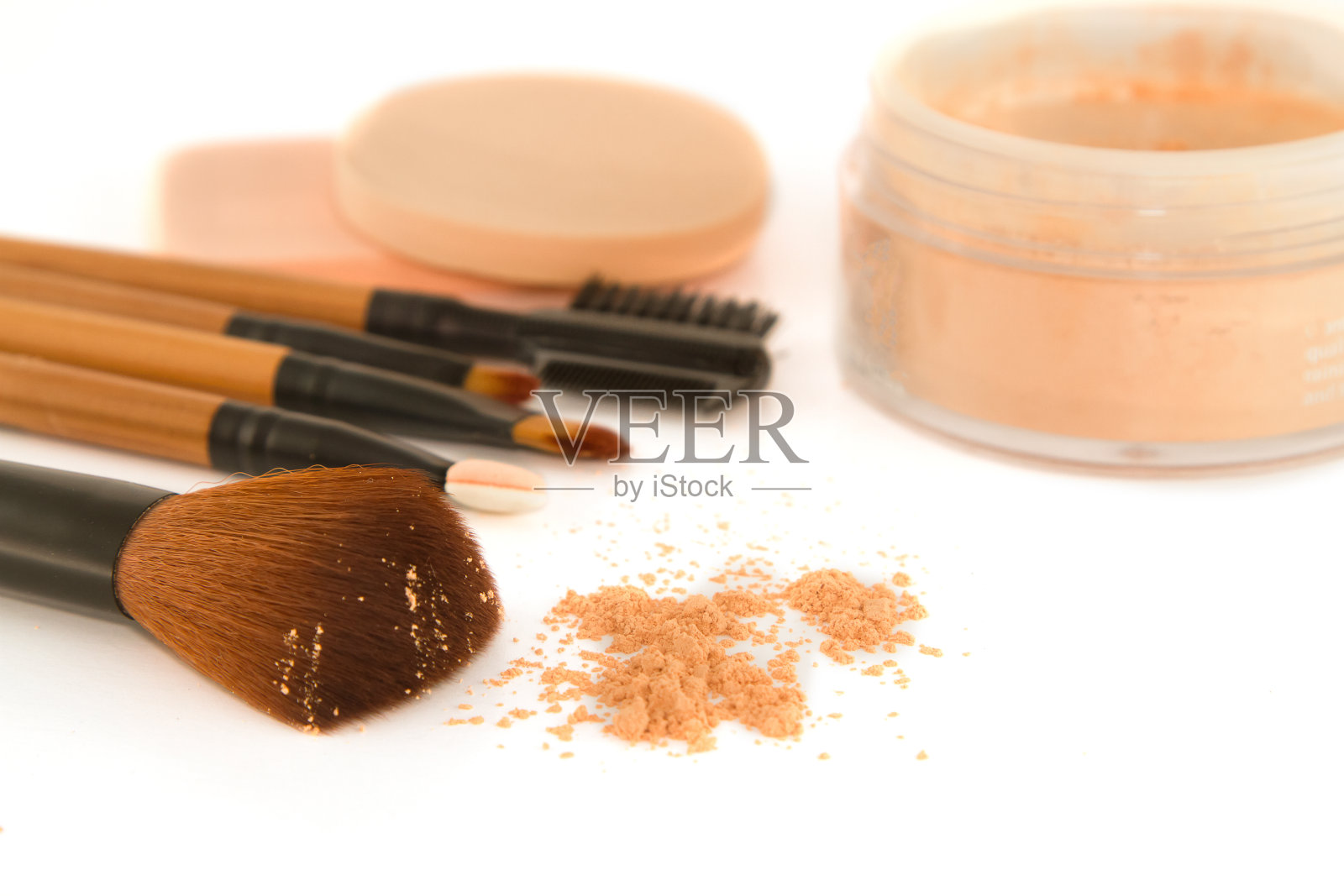 化妆刷套装和面部粉隔离照片摄影图片
