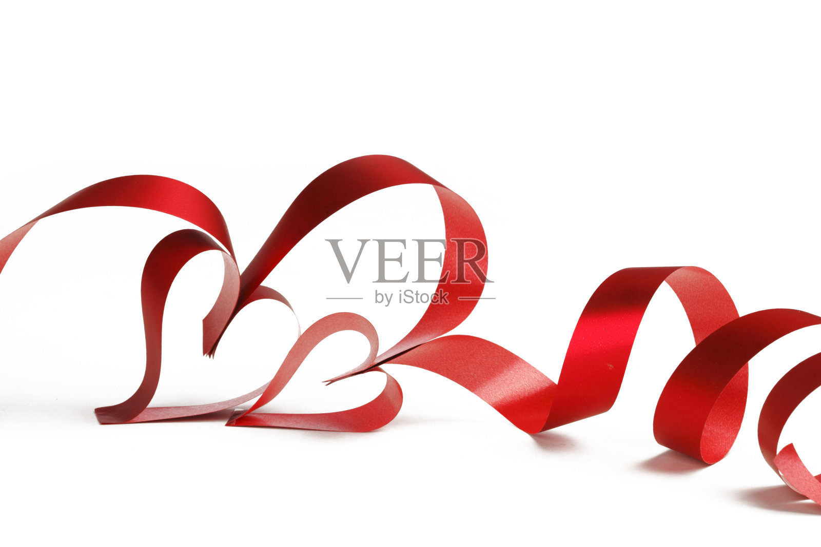 红色的心丝带照片摄影图片