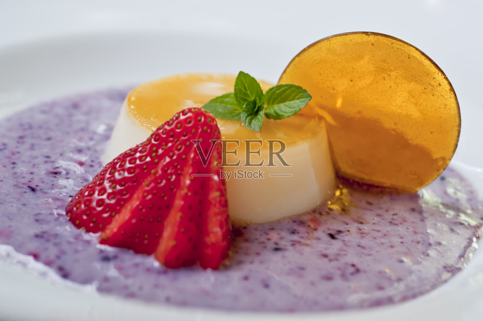 焦糖布丁照片摄影图片