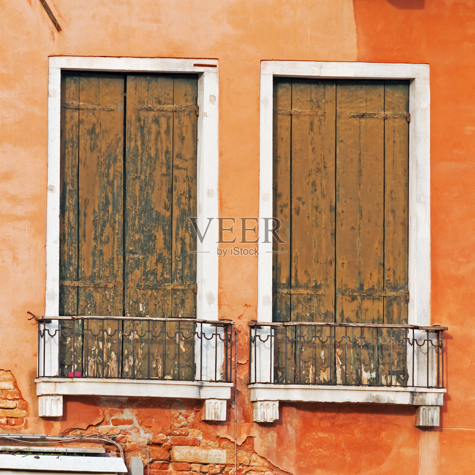 老木窗户照片摄影图片