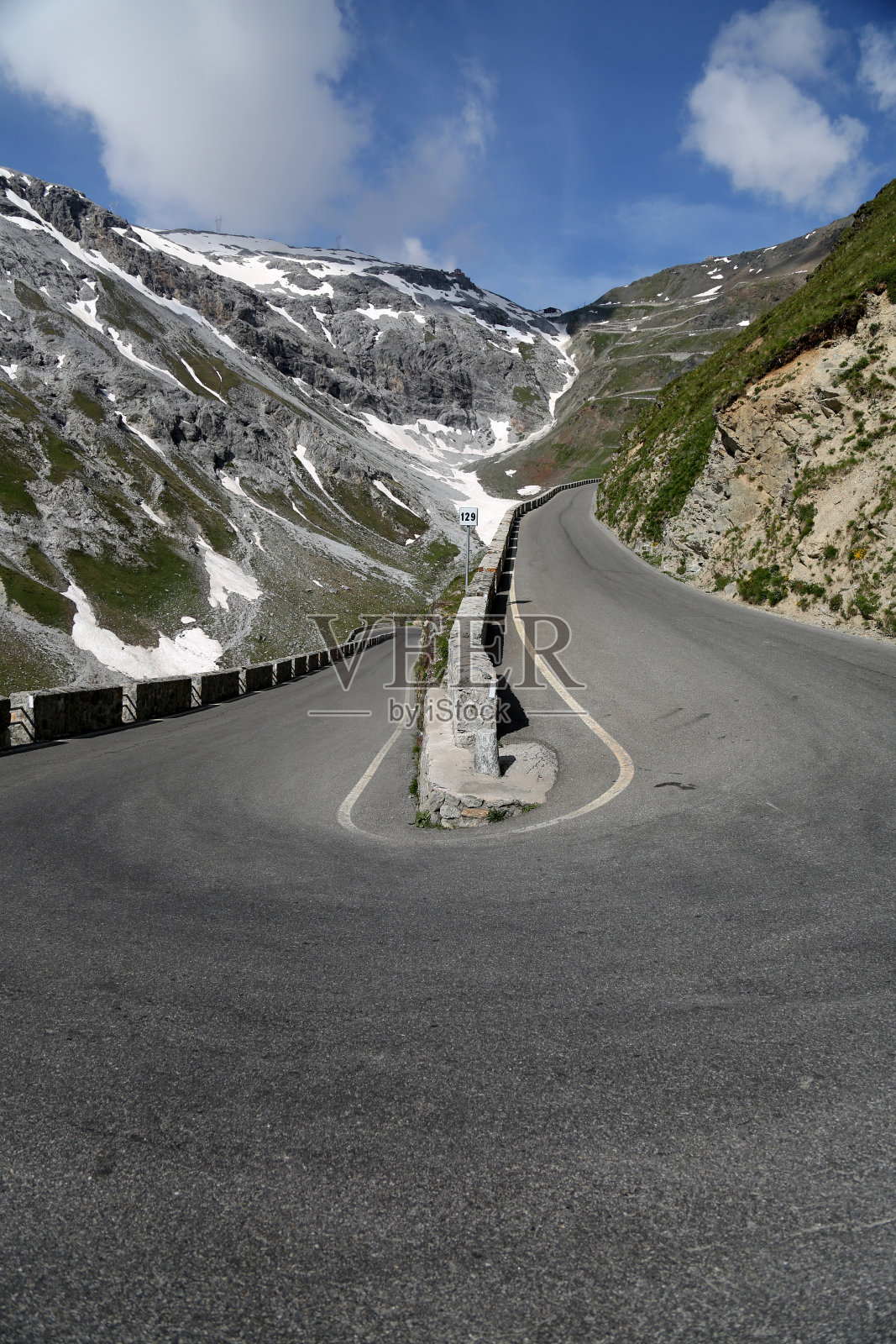 蜿蜒的路照片摄影图片