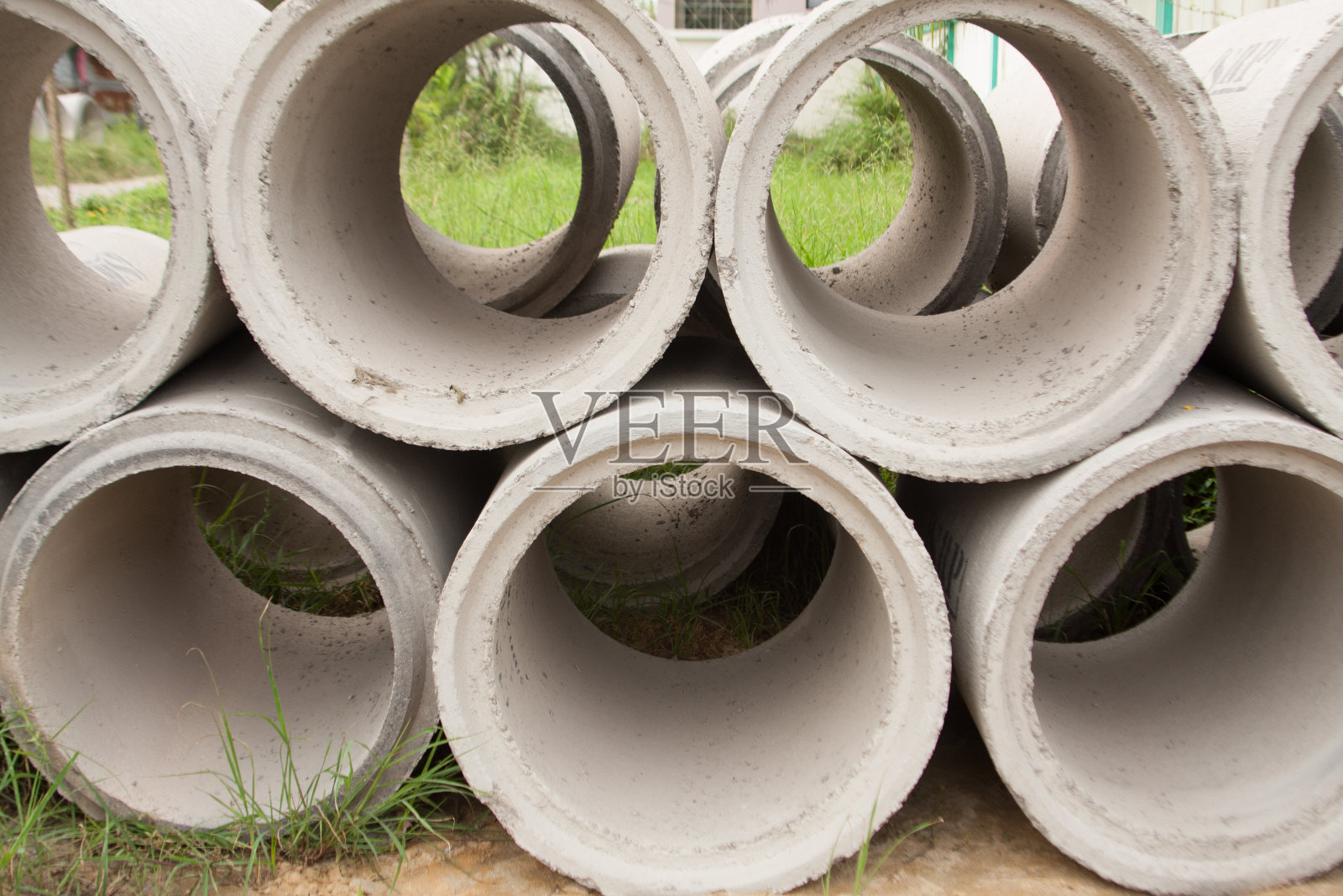 混凝土管。照片摄影图片