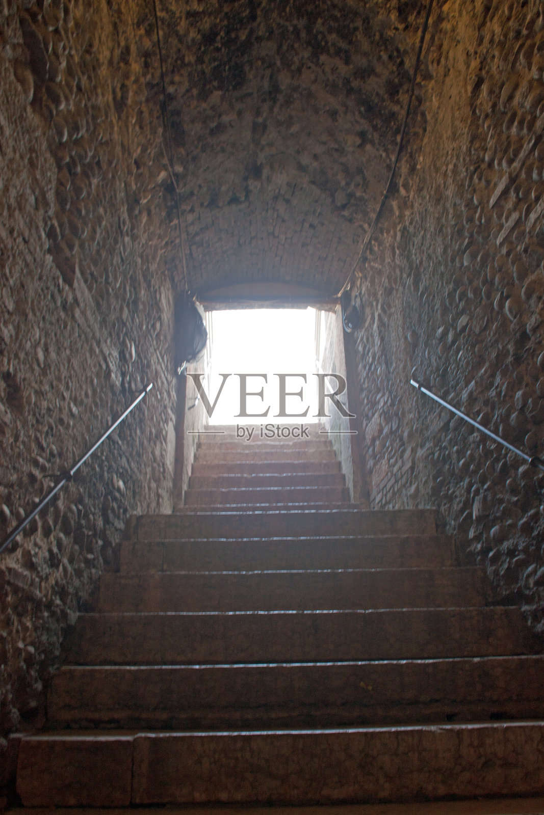 维罗纳竞技场下面的通道照片摄影图片