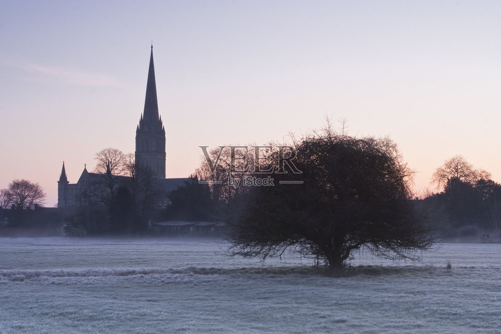 索尔兹伯里大教堂照片摄影图片