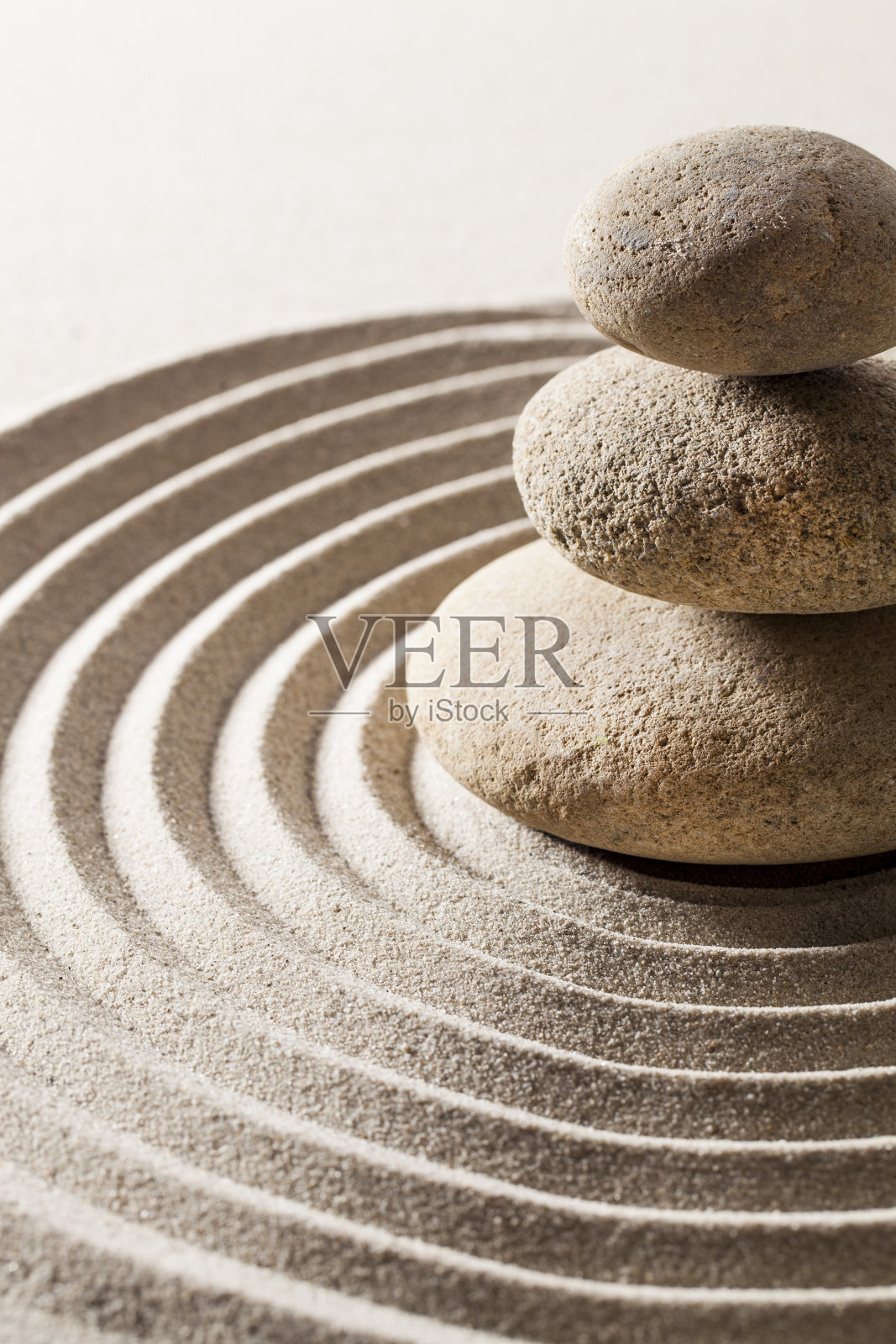 矿物智慧和禅宗平衡照片摄影图片