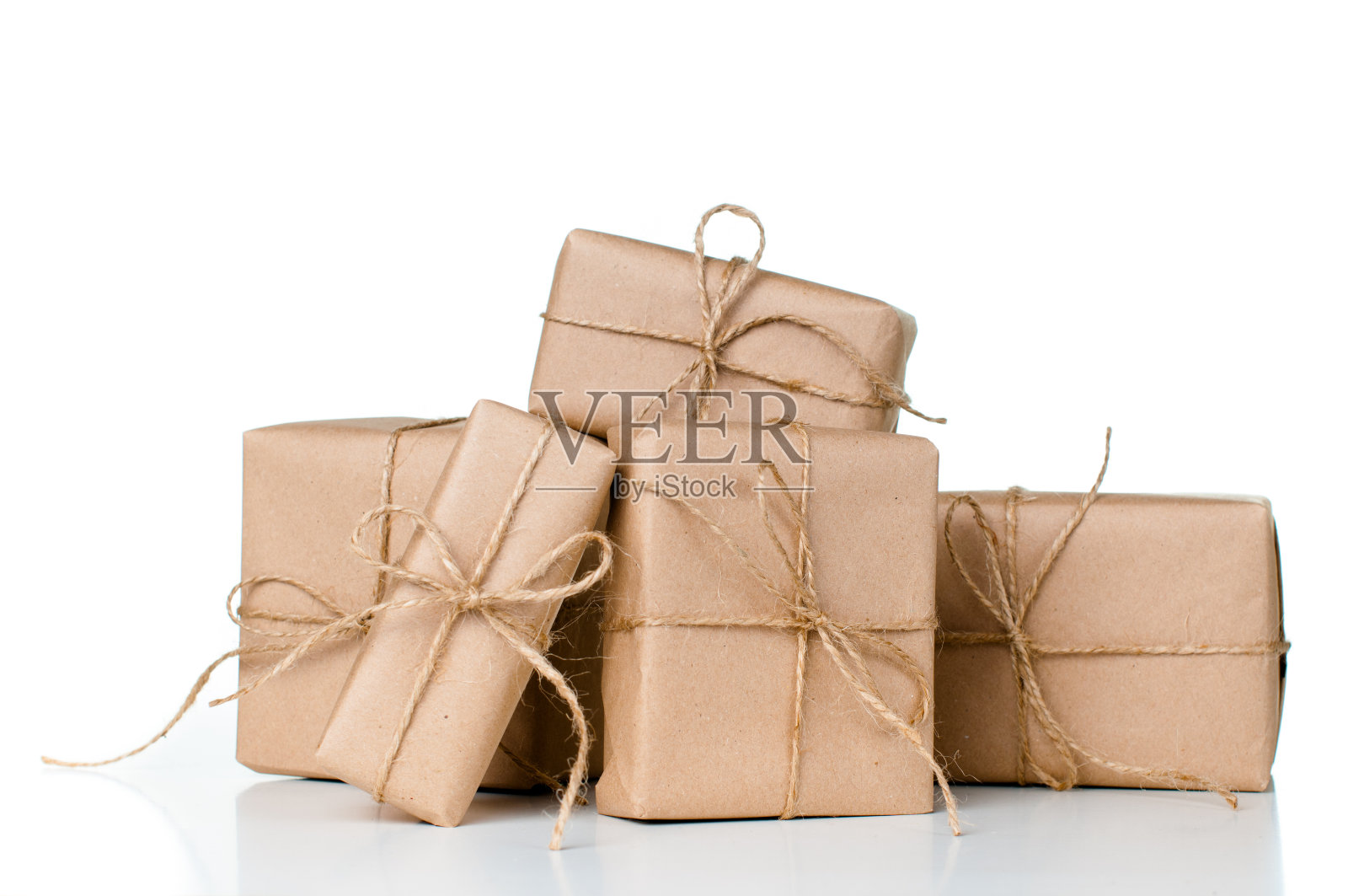 几个礼品盒，邮包照片摄影图片