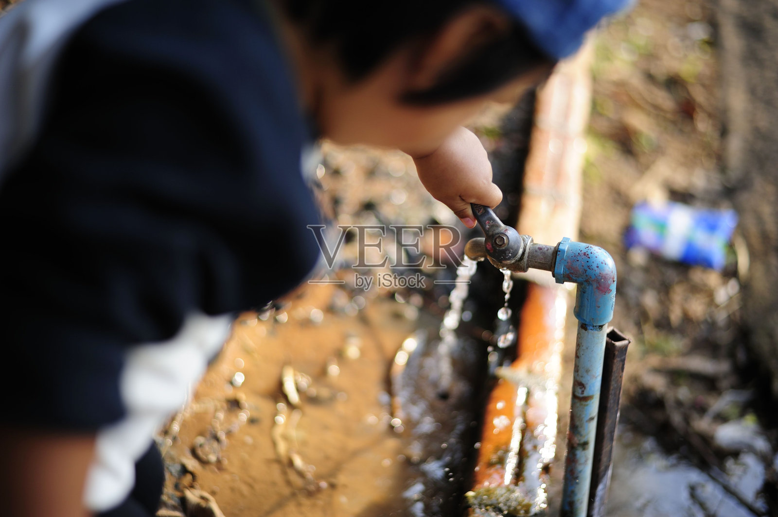 水龙头照片摄影图片
