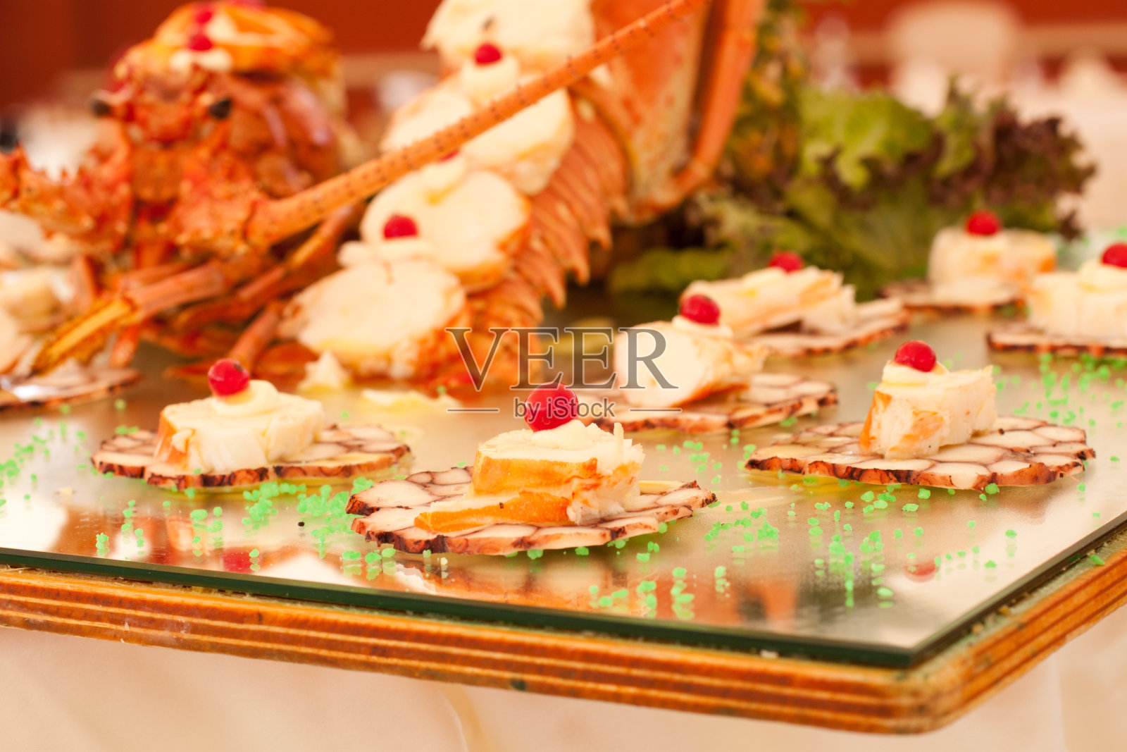 章鱼牛肉与苏里米照片摄影图片