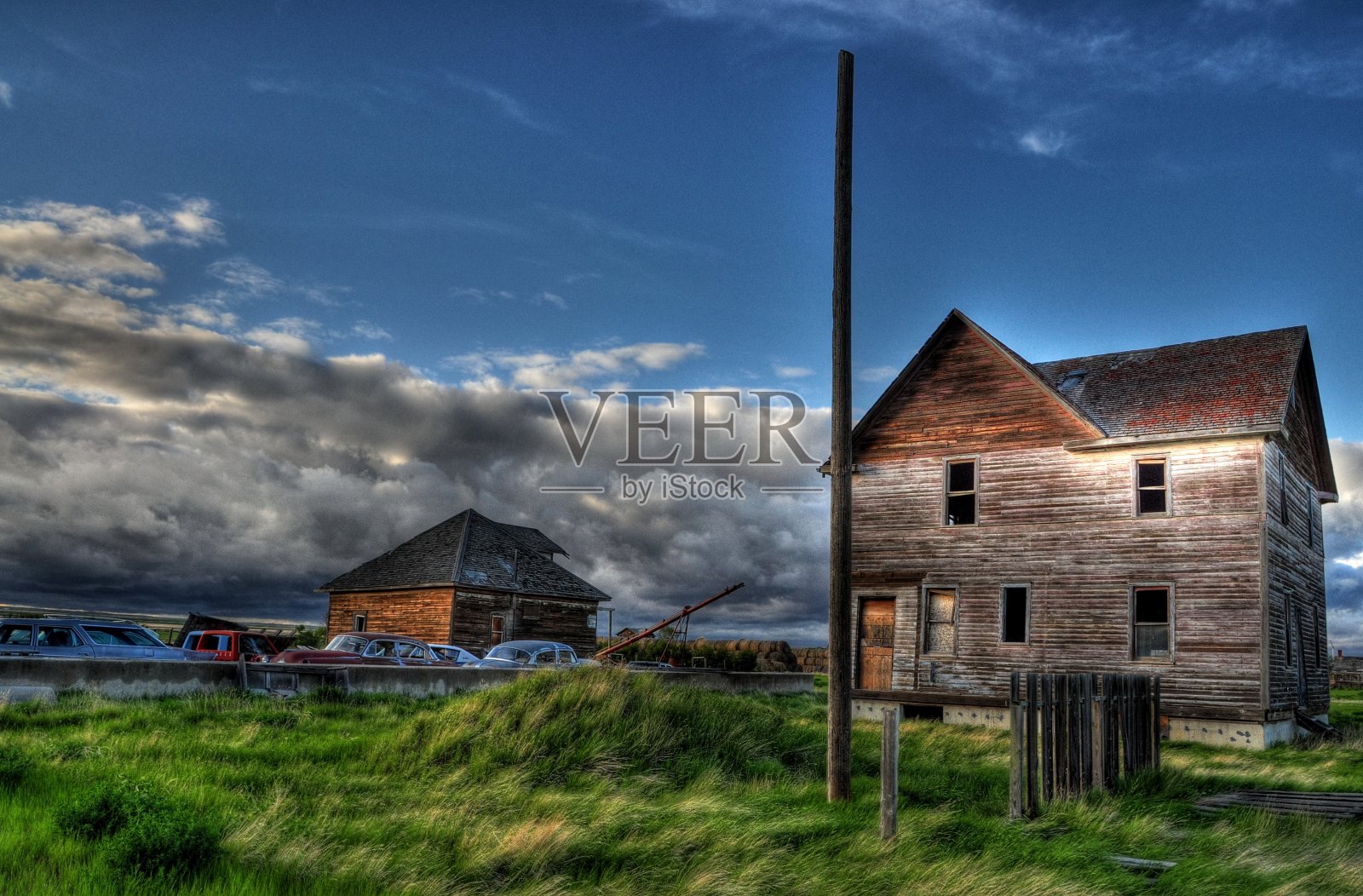 废弃的房子照片摄影图片