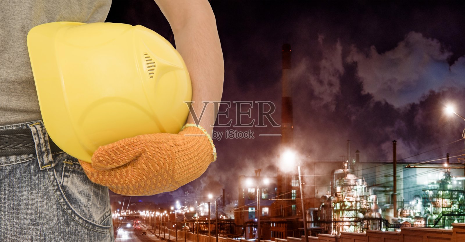 工人安全帽为黄色，橙色手套照片摄影图片