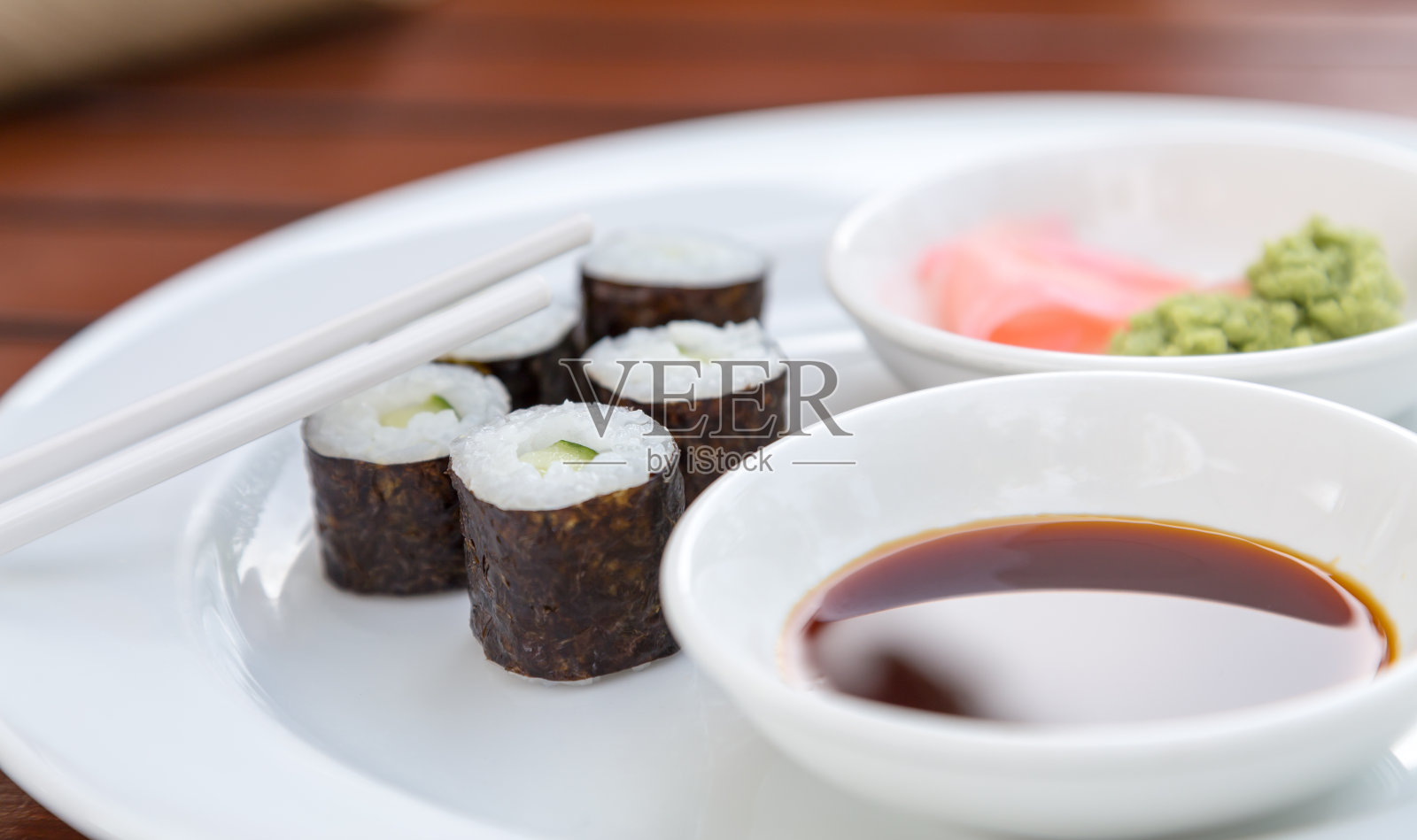 寿司细卷照片摄影图片