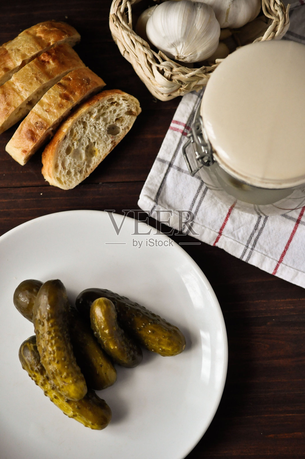 腌黄瓜照片摄影图片