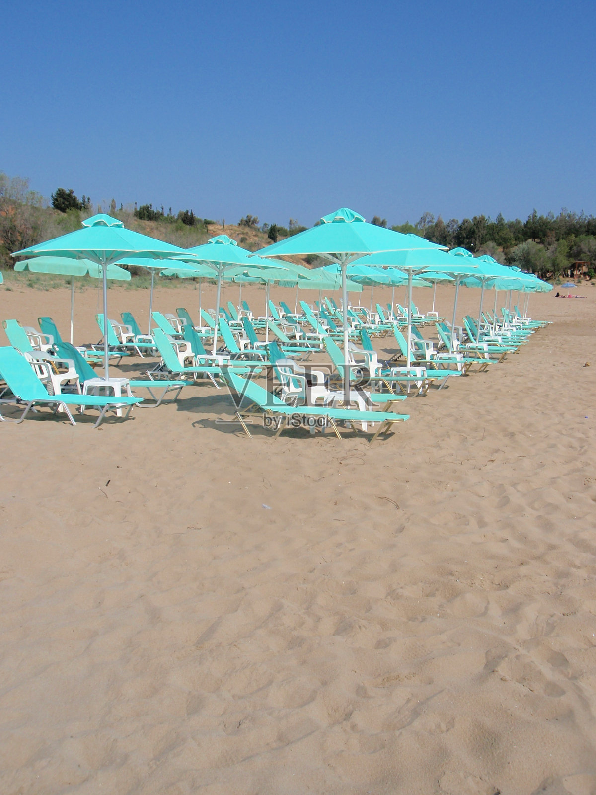 没人在用日光浴躺椅照片摄影图片