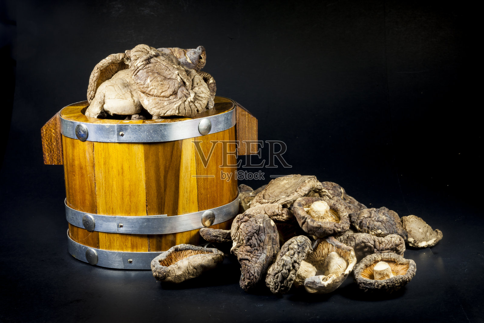 干蘑菇照片摄影图片