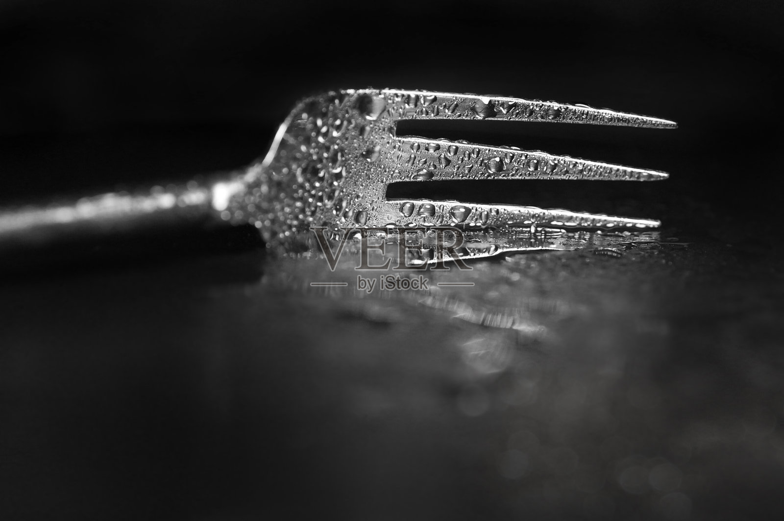 艺术现代湿叉餐具照片摄影图片