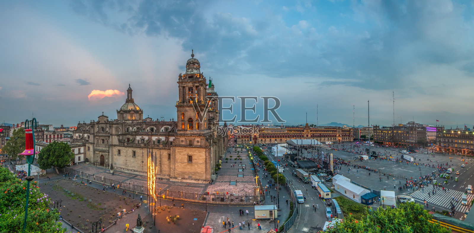 索卡洛广场和墨西哥城的大都会大教堂照片摄影图片