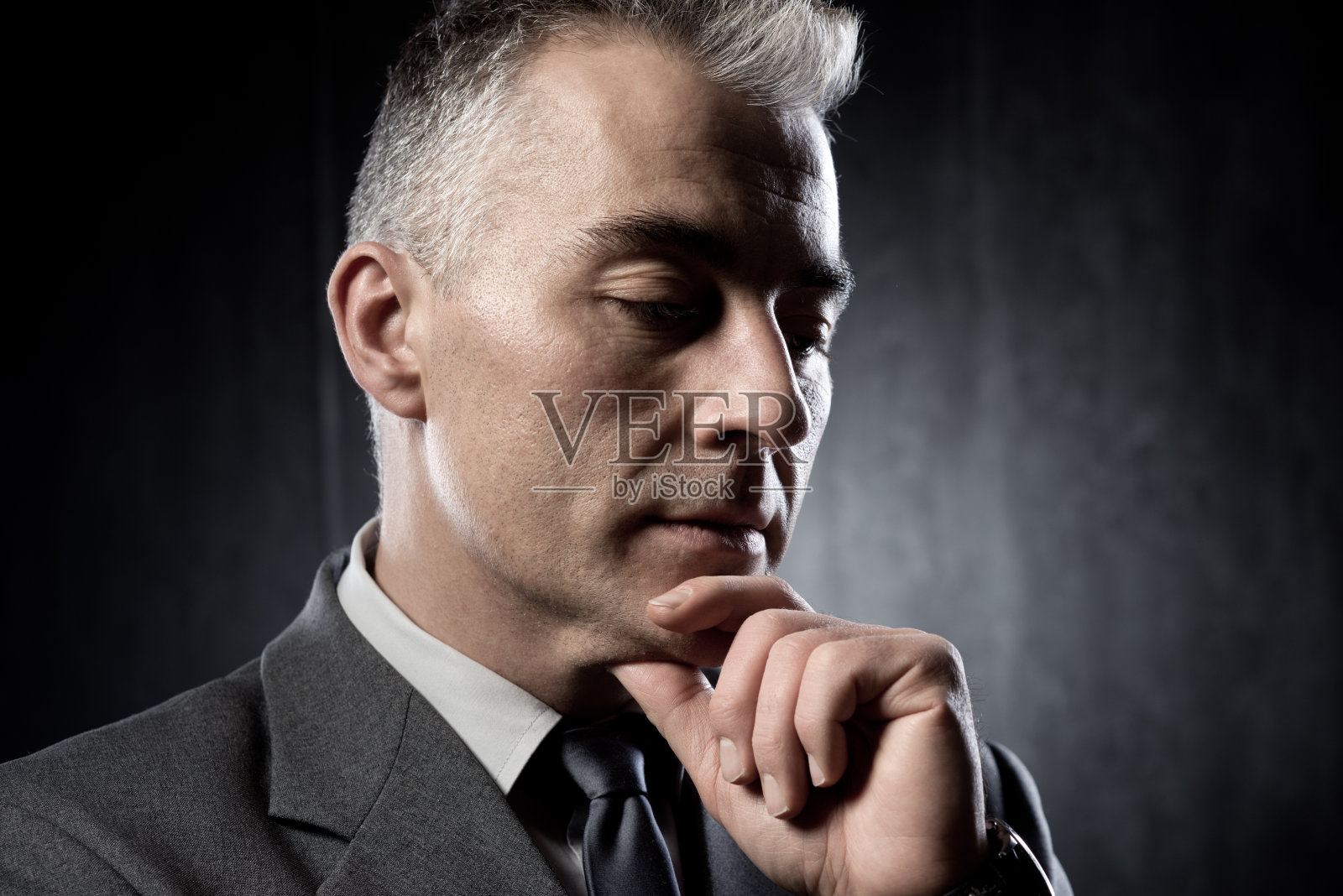 自信的商人肖像照片摄影图片