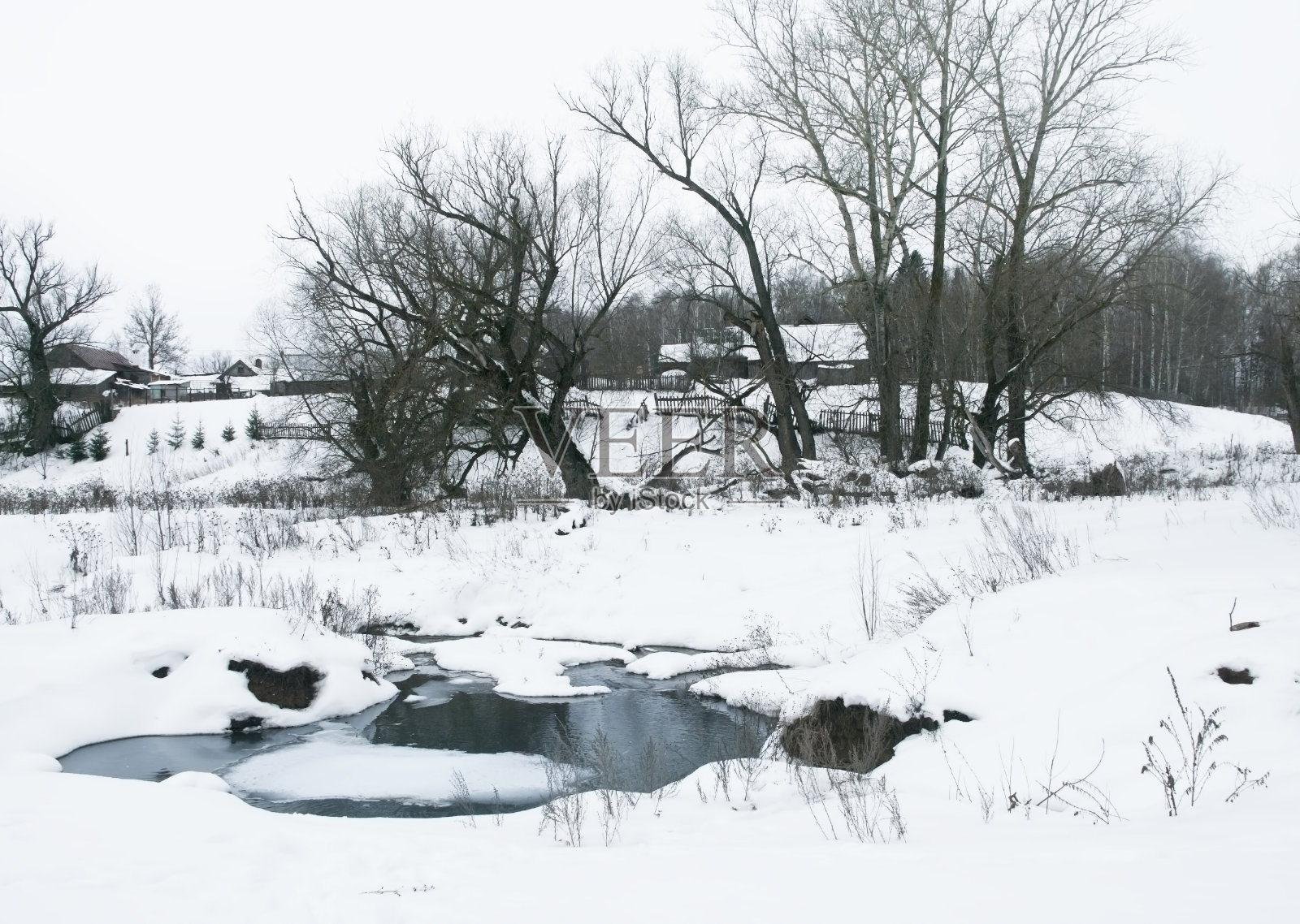 冬村的小溪照片摄影图片
