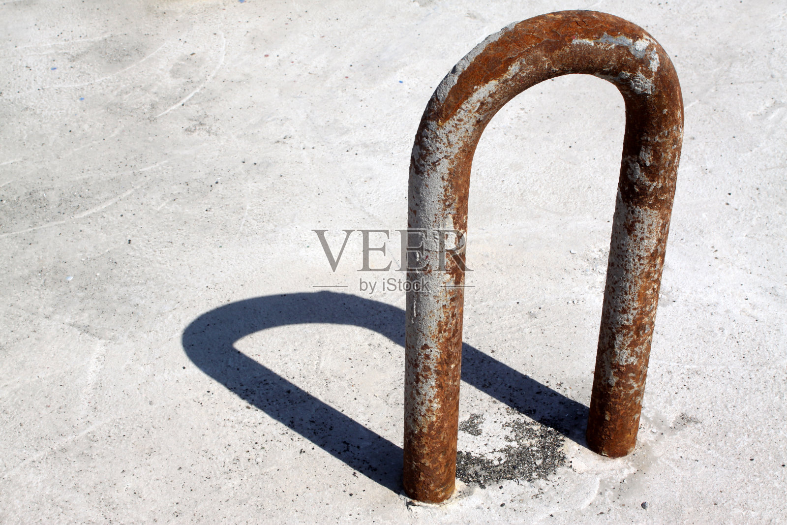 生锈的钢铁紧固件照片摄影图片