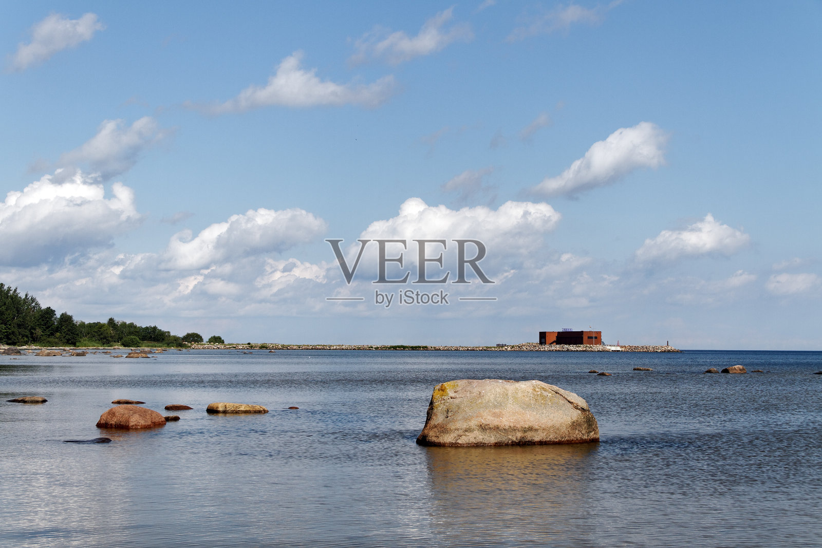 海边的房子。照片摄影图片