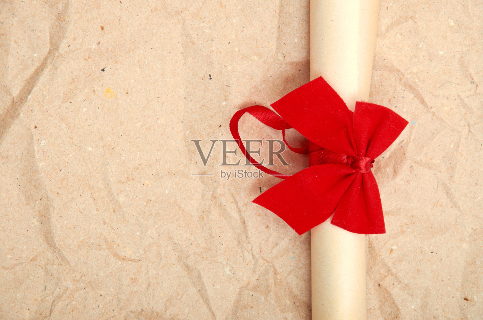 红丝带毕业证书照片摄影图片