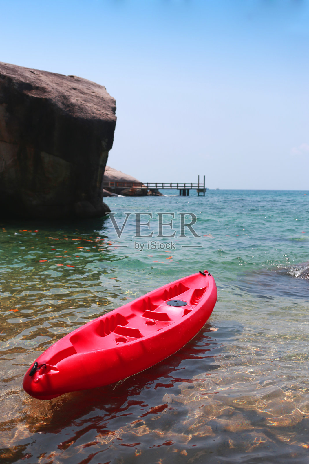 红船船体是亚洲唯一的岛屿。垂直照片摄影图片