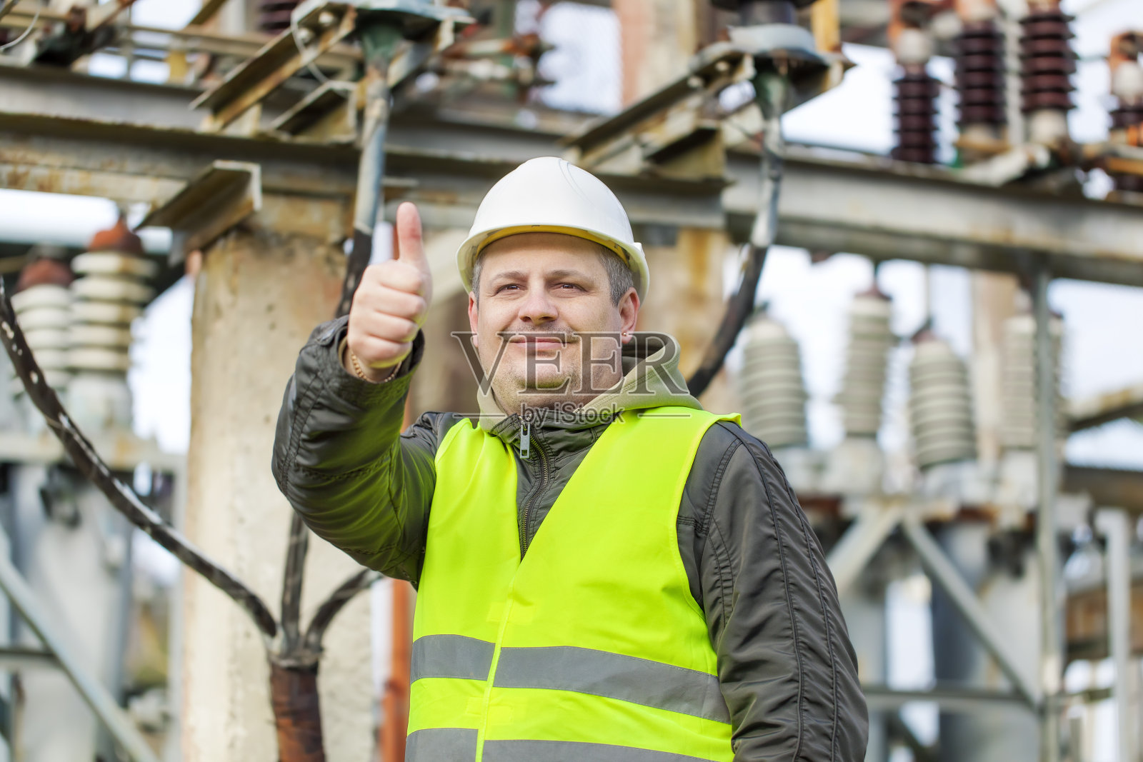 变电站电工照片摄影图片