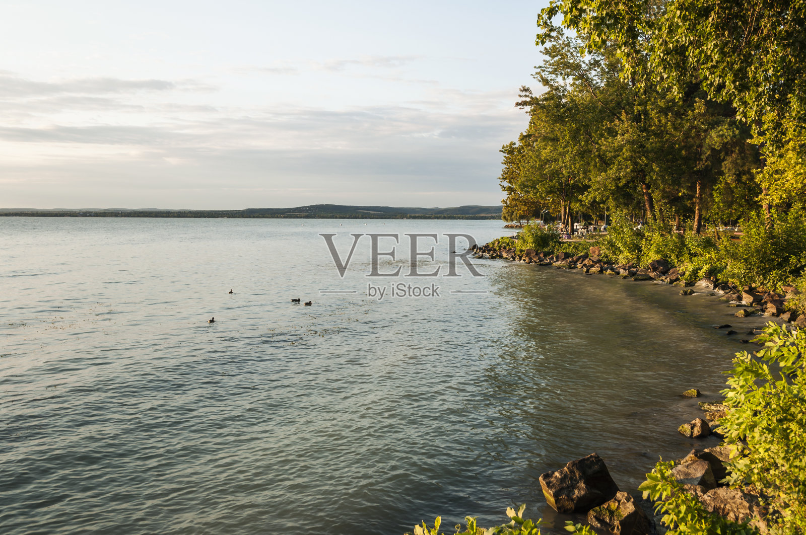 蒂哈尼半岛的海岸线照片摄影图片