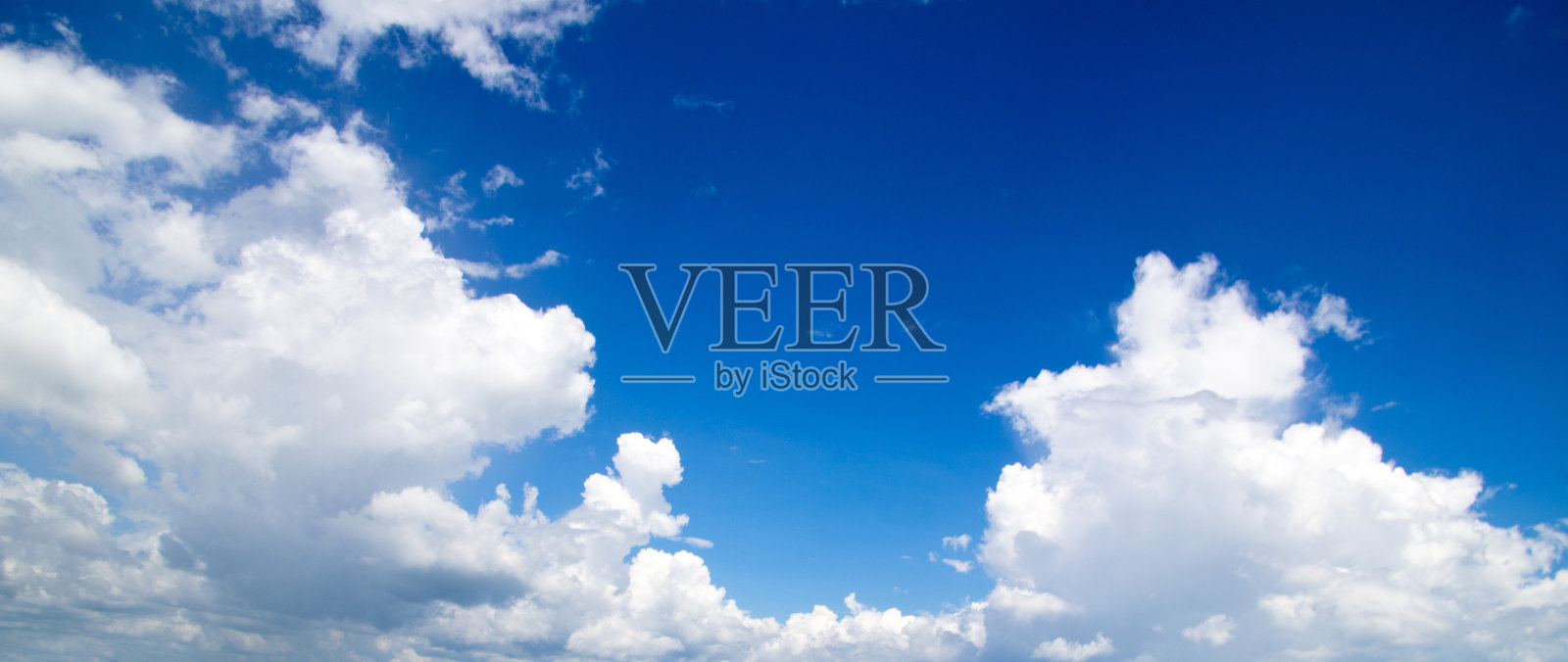 蓝色的天空照片摄影图片