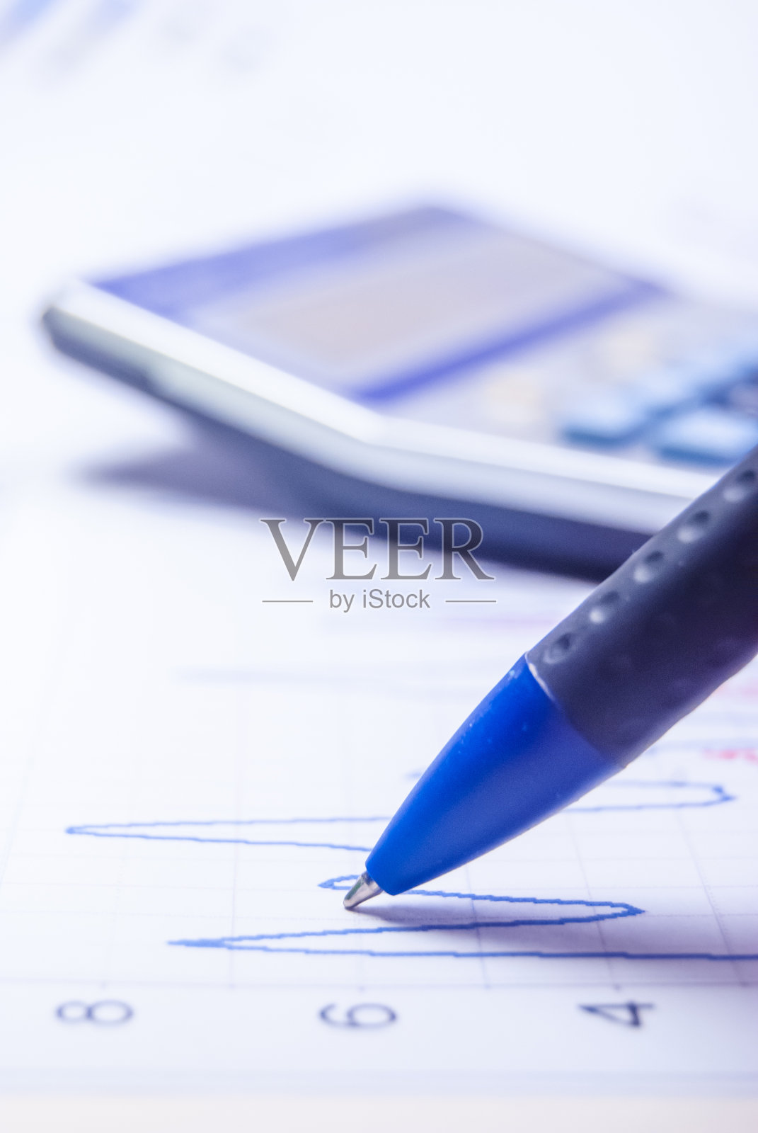 笔和计算器照片摄影图片