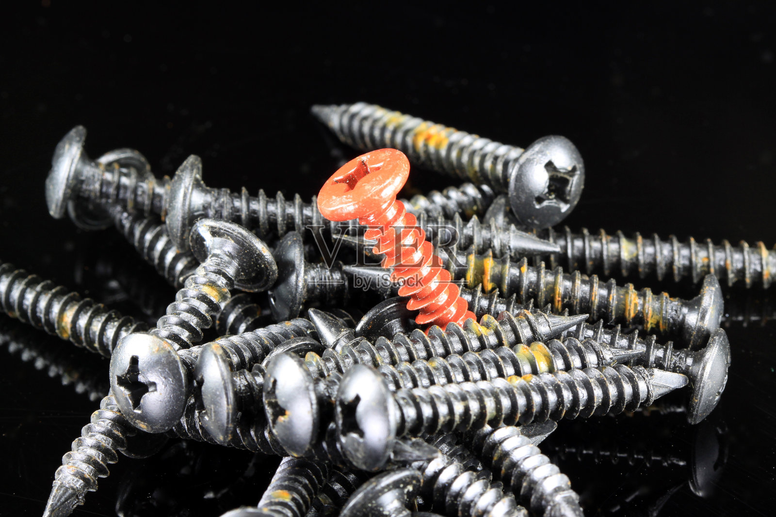 商业个性-团队理念红色金属螺丝照片摄影图片