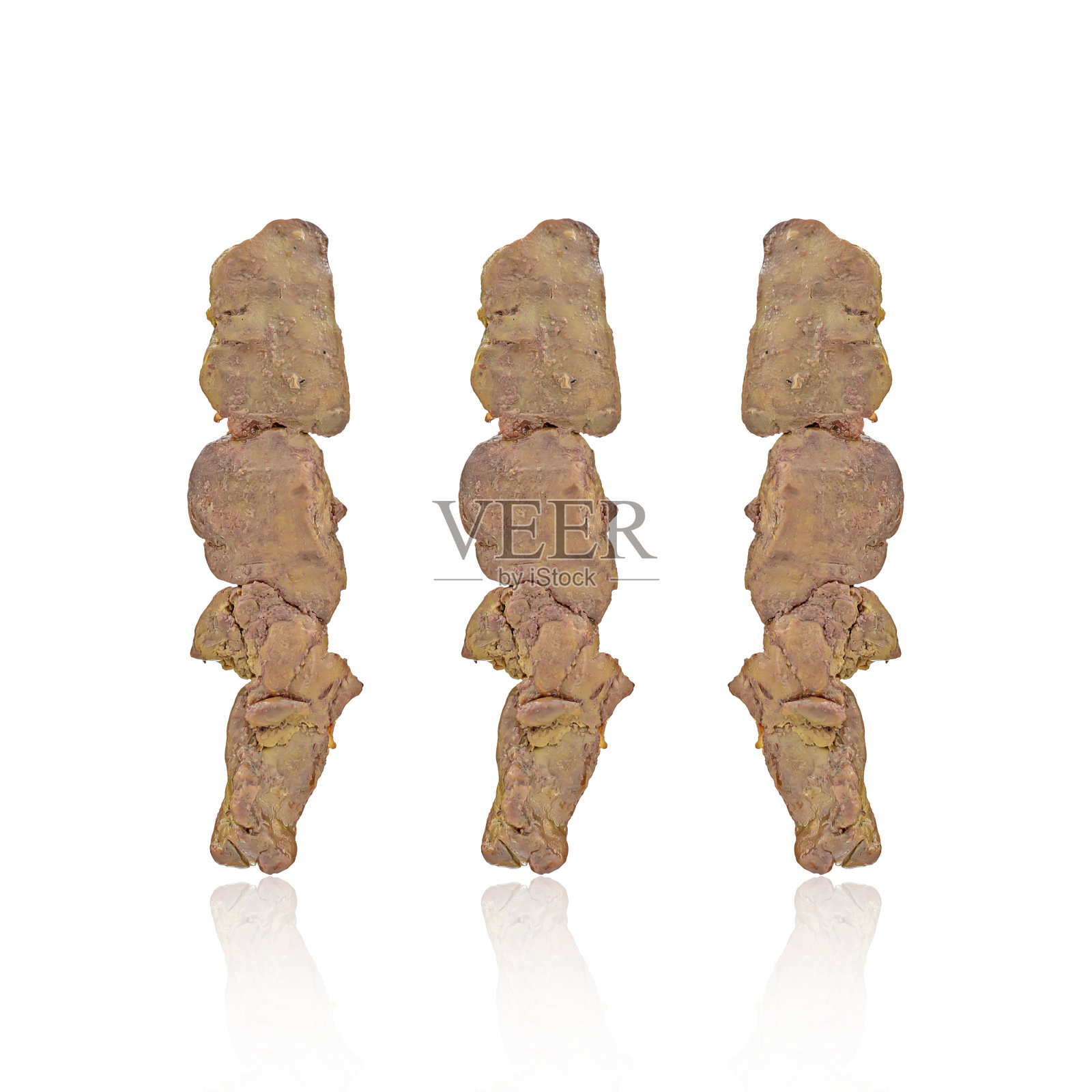 靠近烤鸡肝孤立的白色背景照片摄影图片