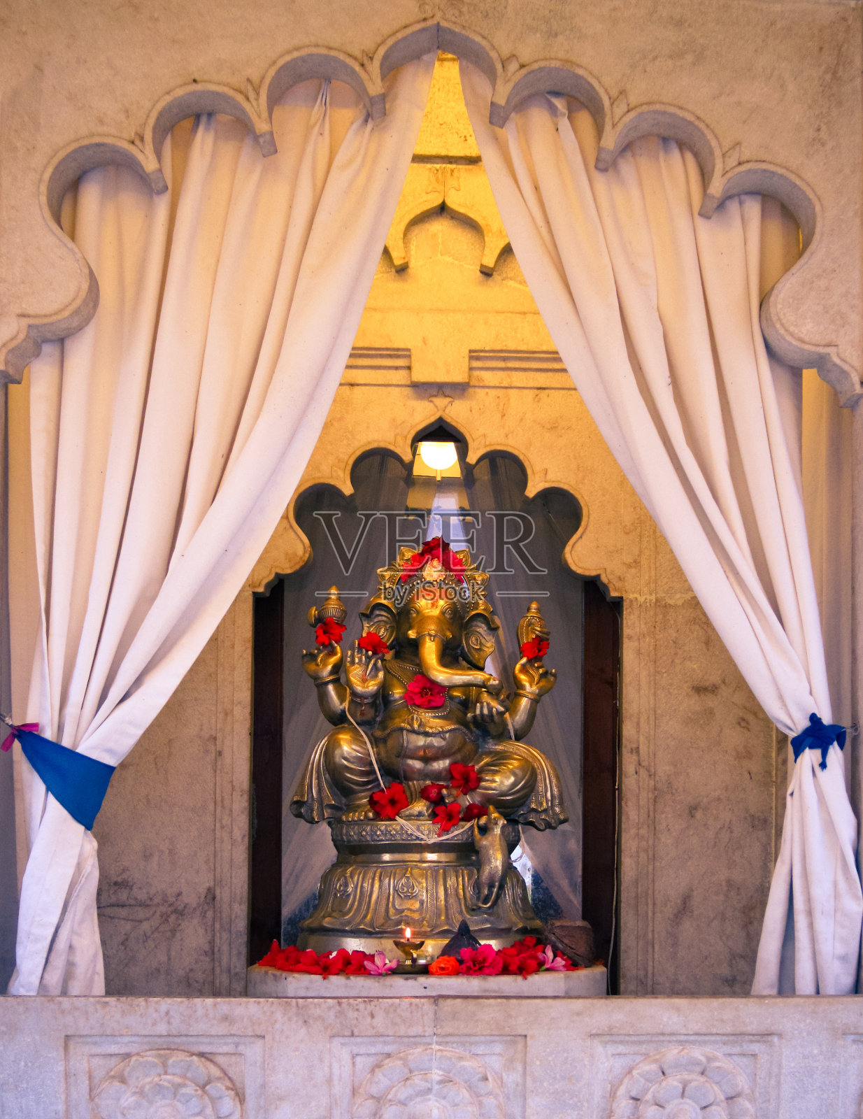 象神甘尼许的黄铜雕像照片摄影图片