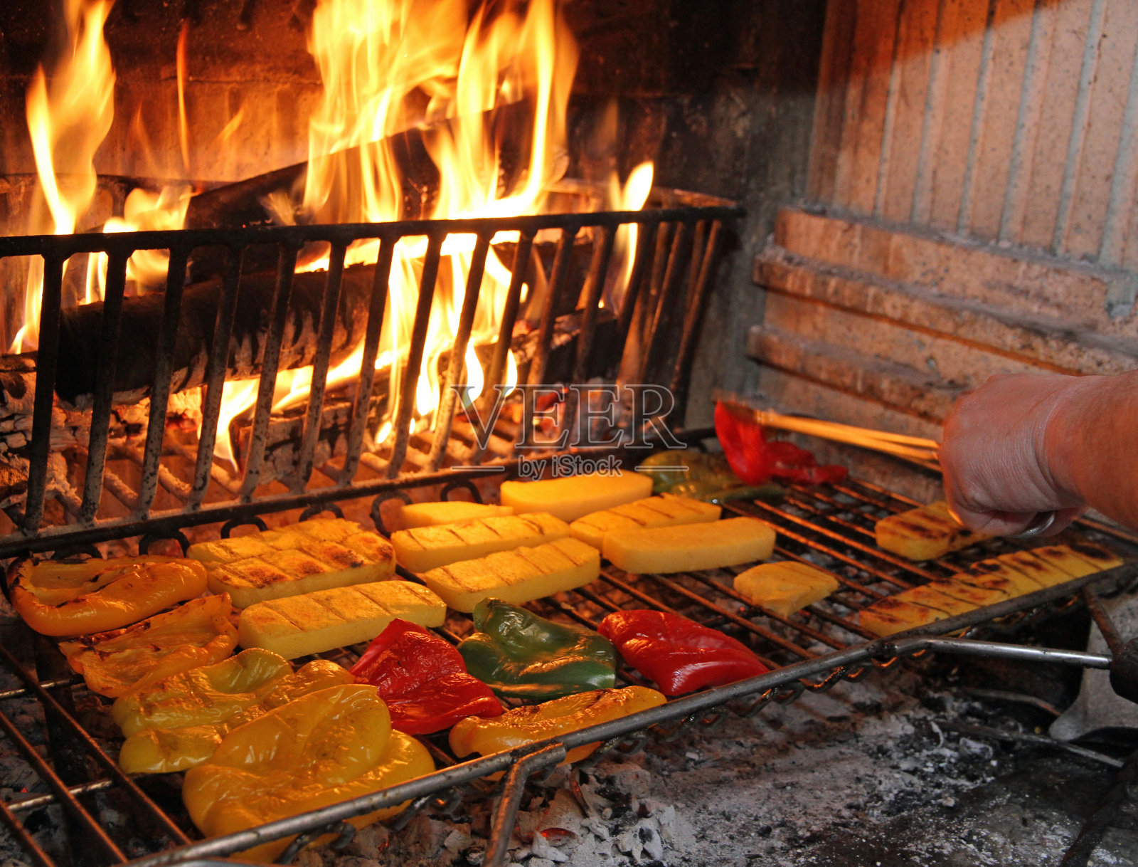 黄椒和红椒烤照片摄影图片