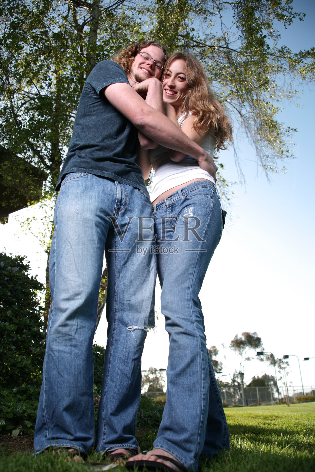 年轻的夫妇照片摄影图片