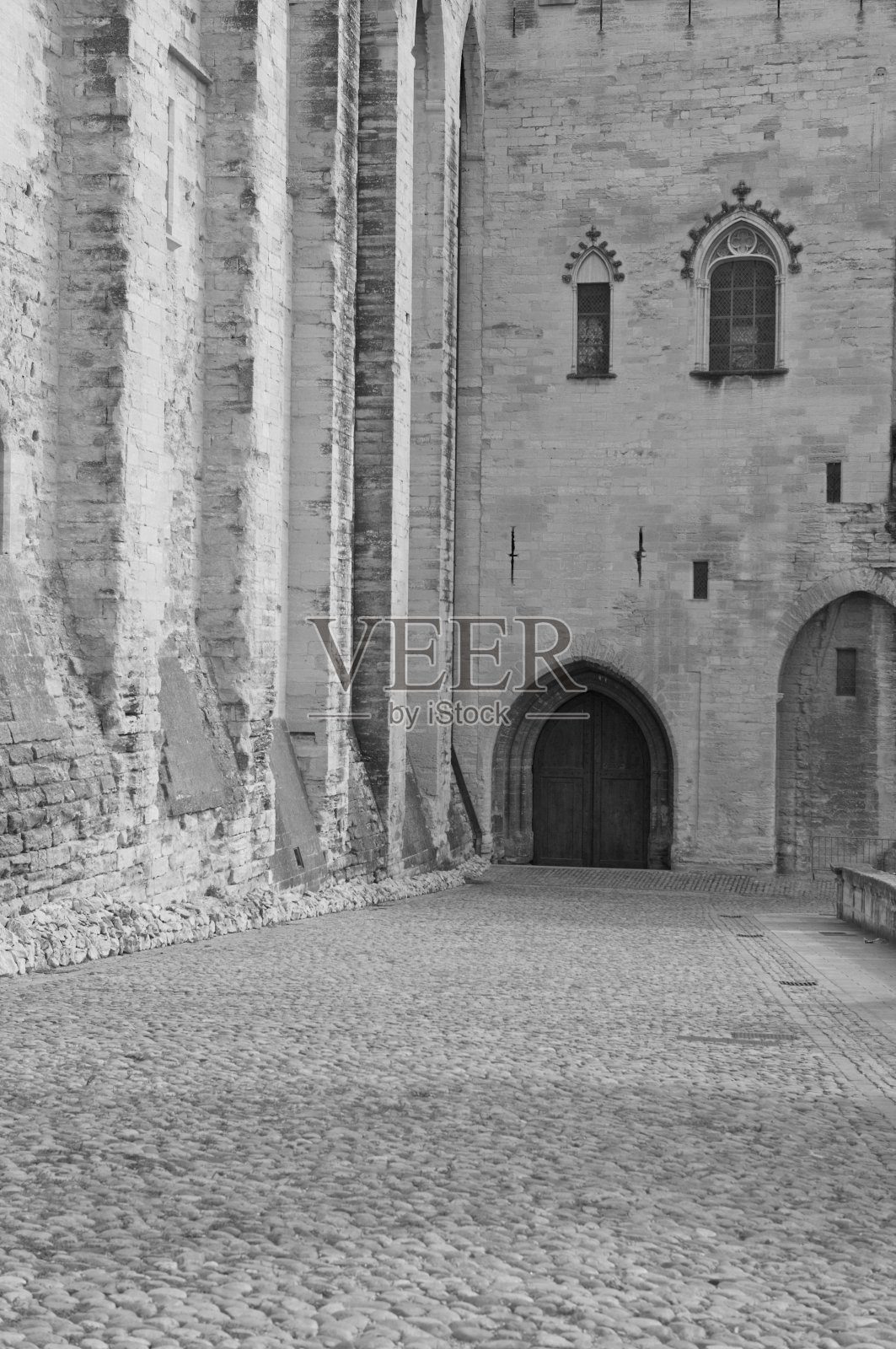 教堂的小路照片摄影图片