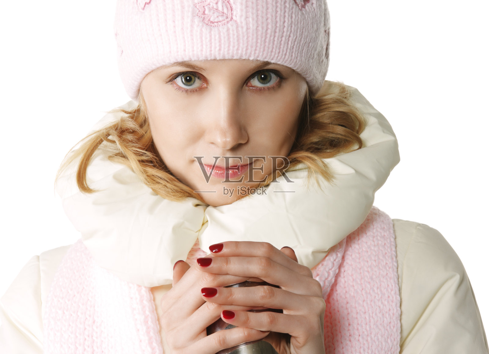 冷天喝热饮照片摄影图片