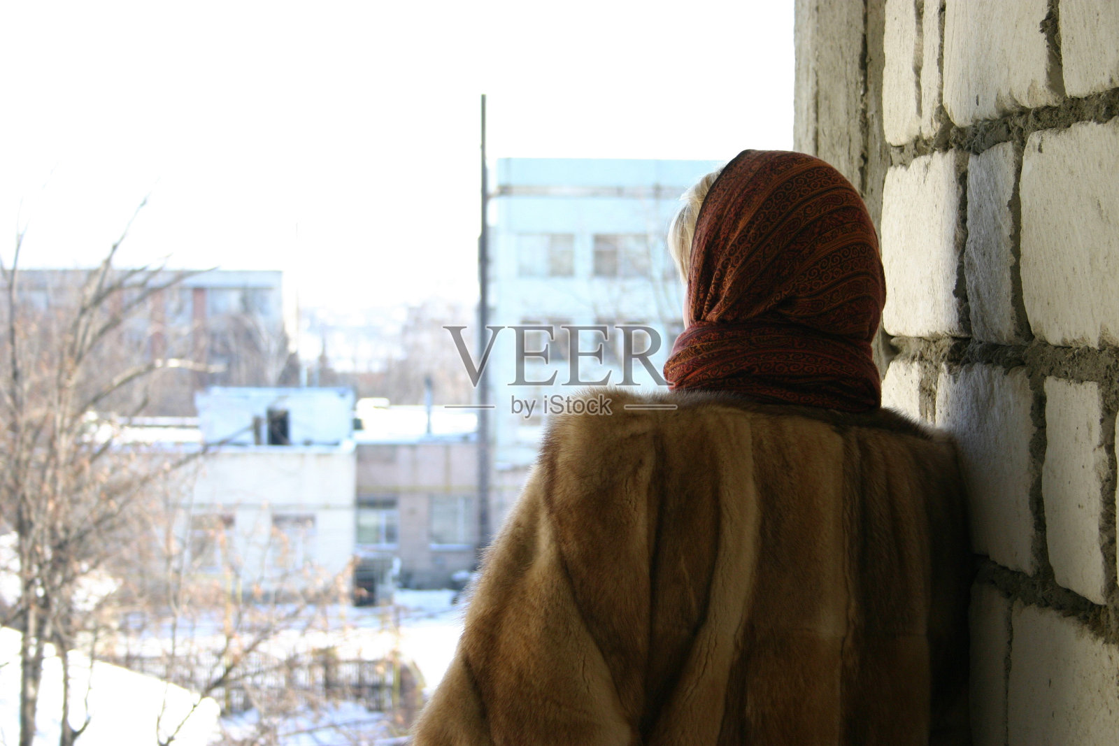 冬天的寒冷所观察到的照片摄影图片