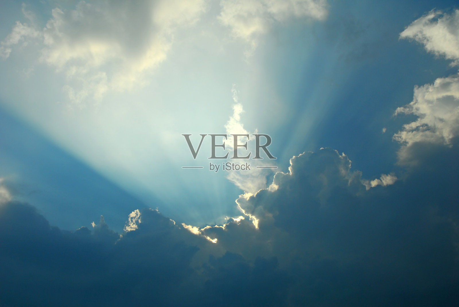 天上的梁照片摄影图片