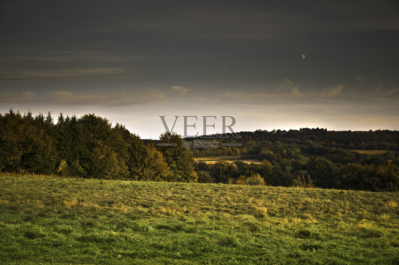 威尔特郡的秋天夜晚照片摄影图片