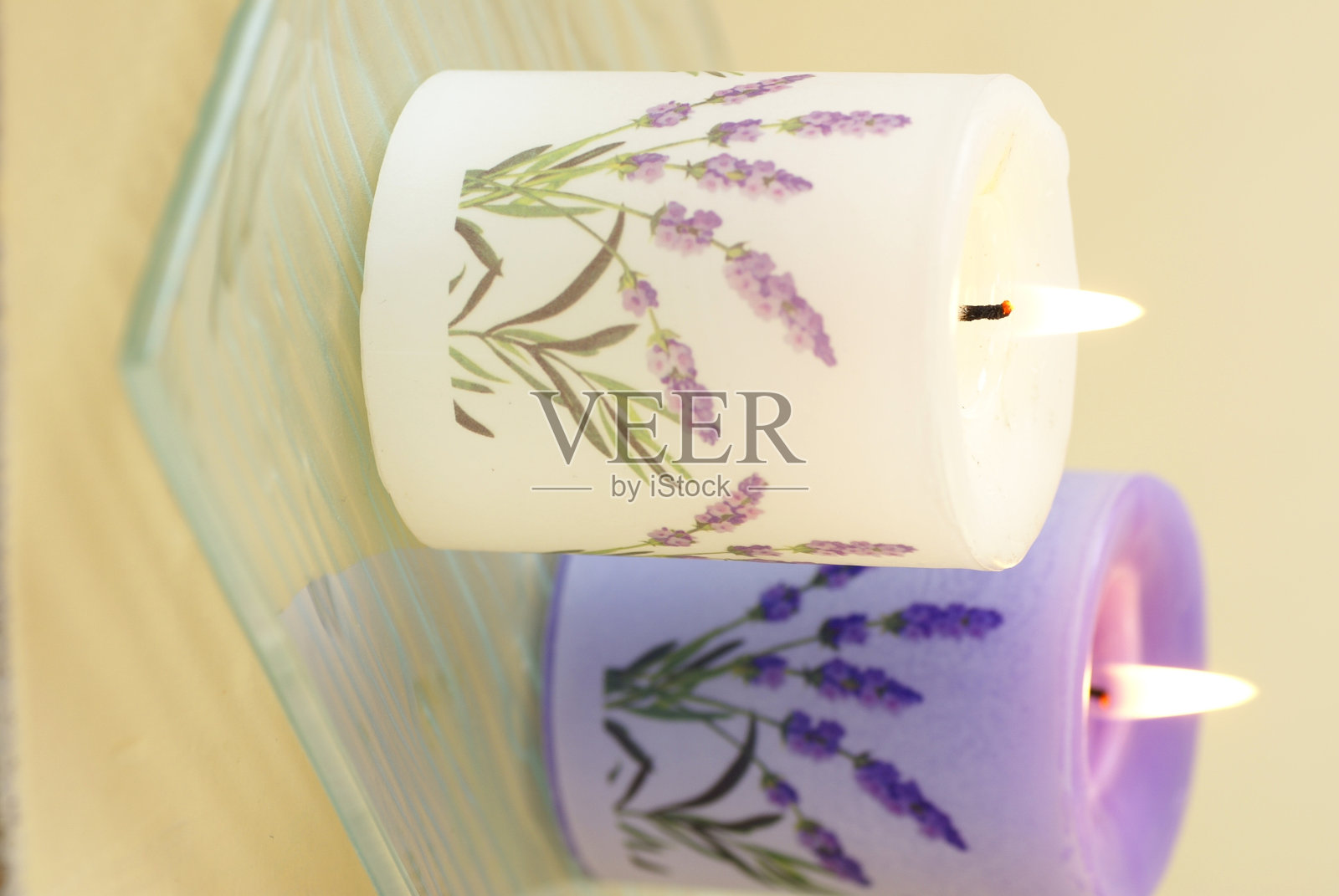 薰衣草蜡烛照片摄影图片