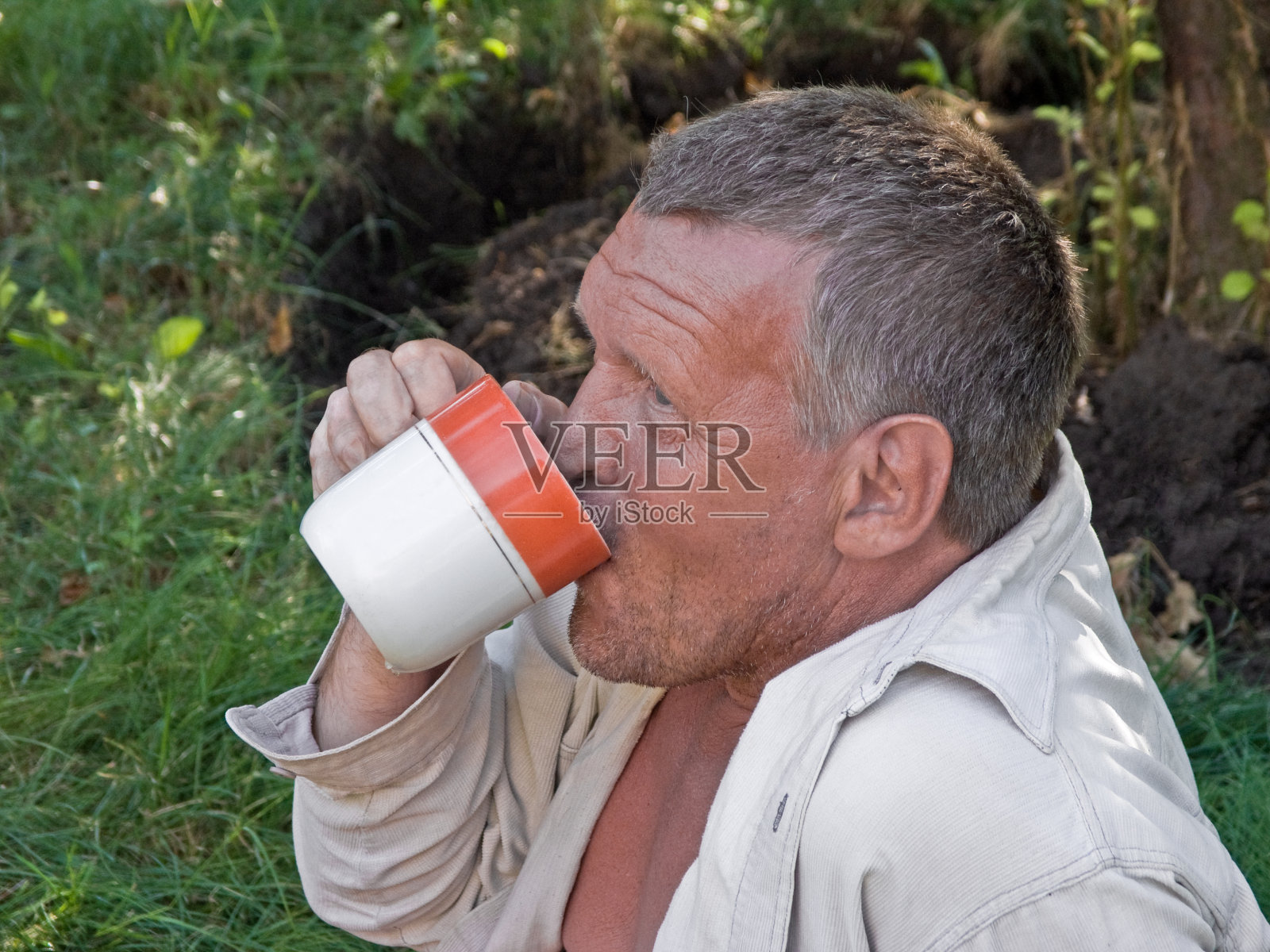 口渴的人照片摄影图片