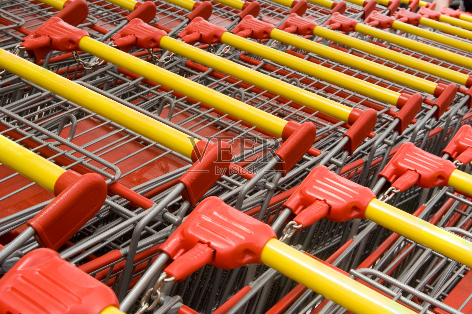 购物手推车照片摄影图片