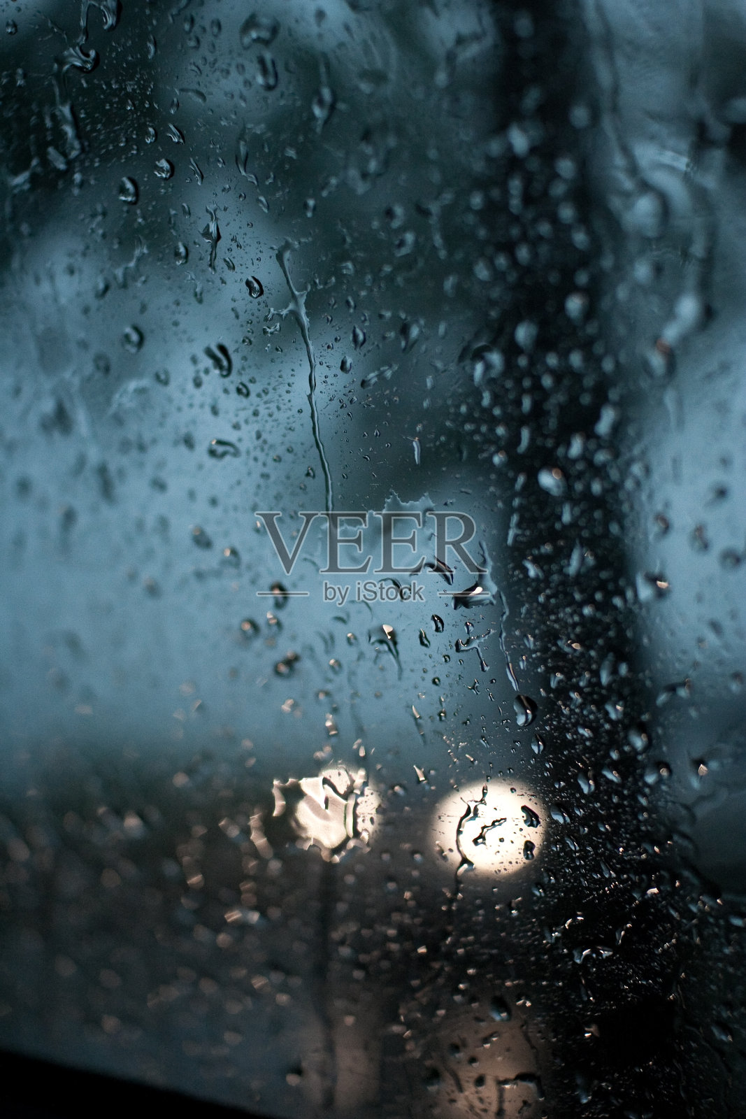 滴雨照片摄影图片