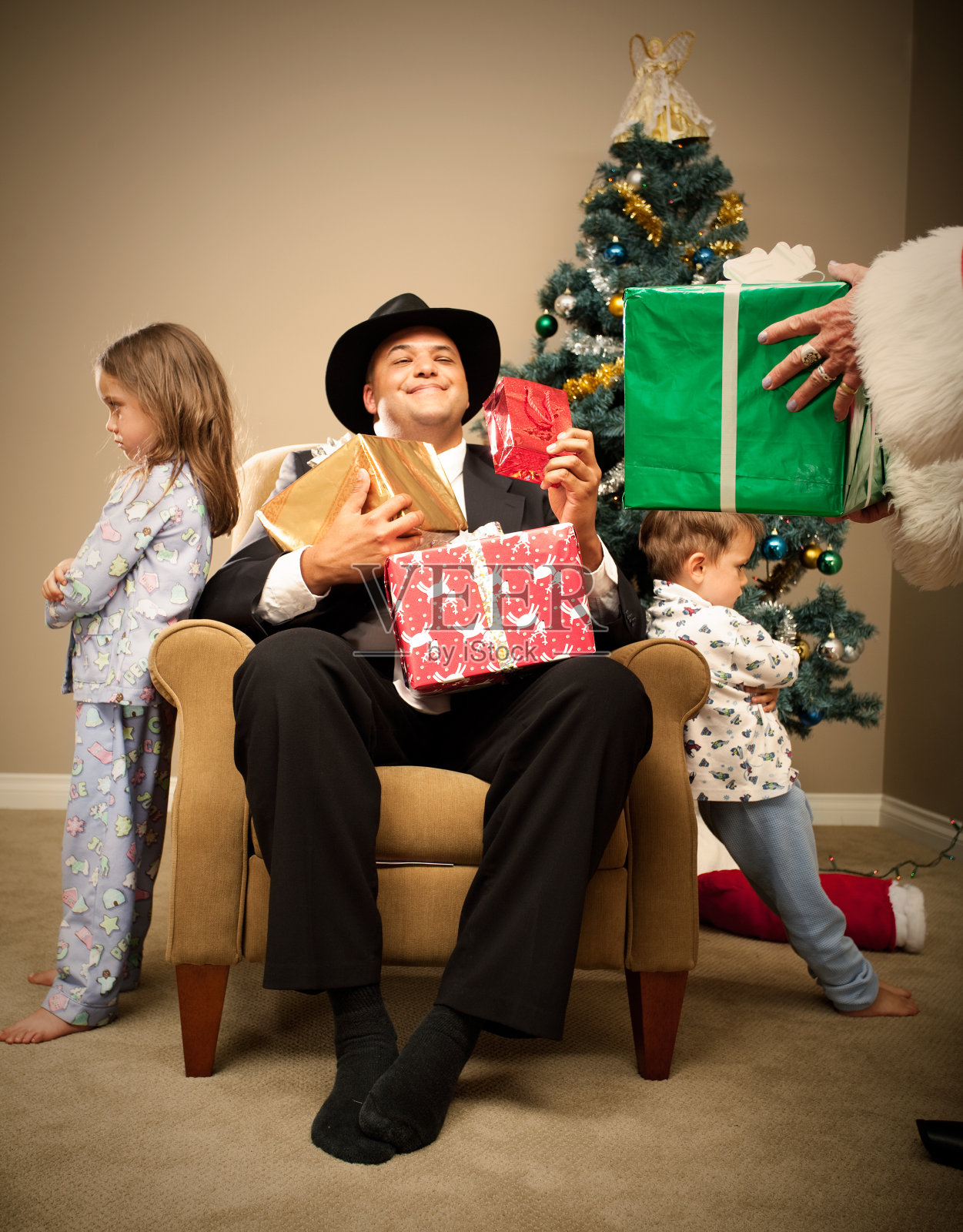 坏蛋偷了所有的圣诞礼物照片摄影图片