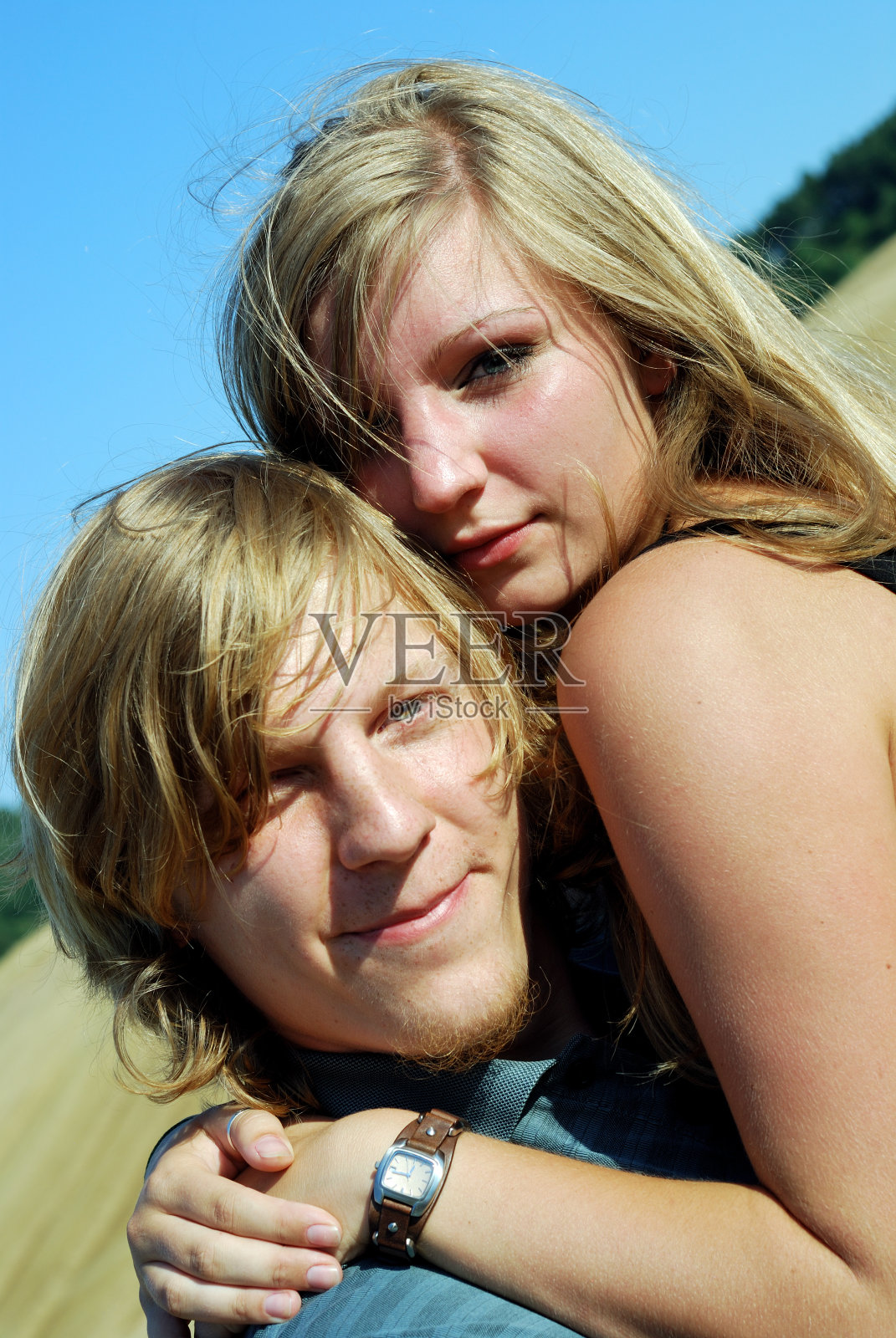 年轻的夫妇照片摄影图片