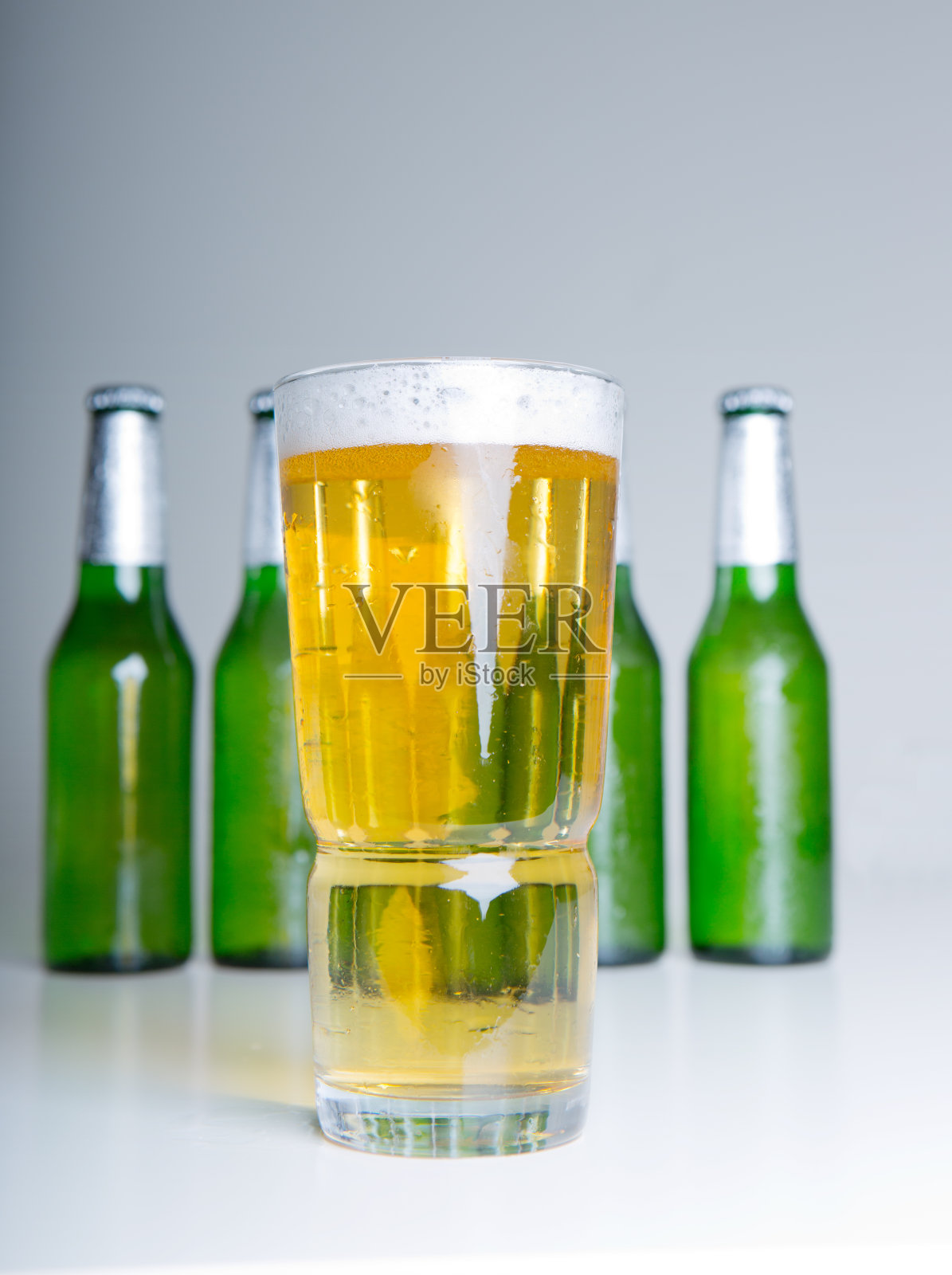 一品脱啤酒照片摄影图片